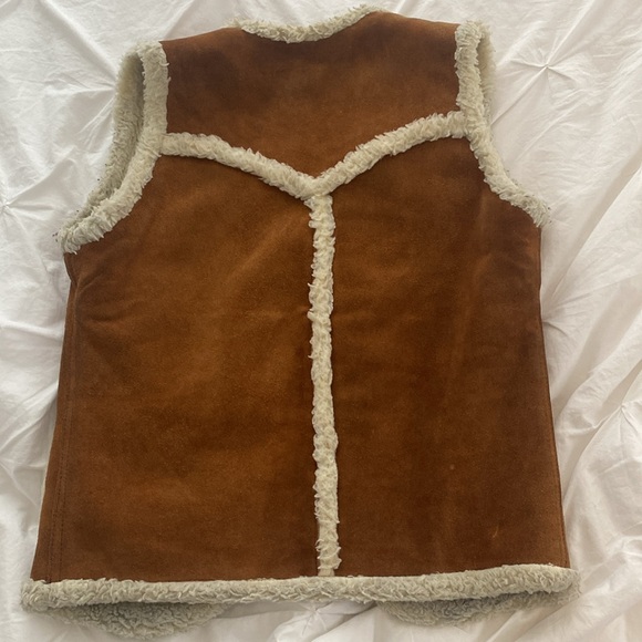 Vest - Picture 3 of 5